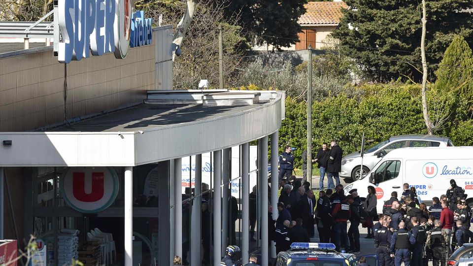 Tatort Trèbes in Südfrankreich: Der Geiselnehmer ist tot, ein Polizist wird zum Helden
