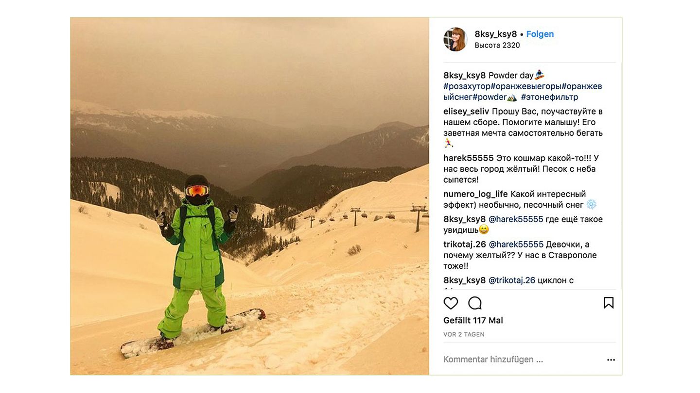 Russland: In den Bergen in der Nähe von Sotschi liegt gelber Schnee