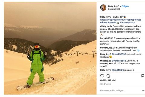 Russland: In den Bergen in der Nähe von Sotschi liegt gelber Schnee
