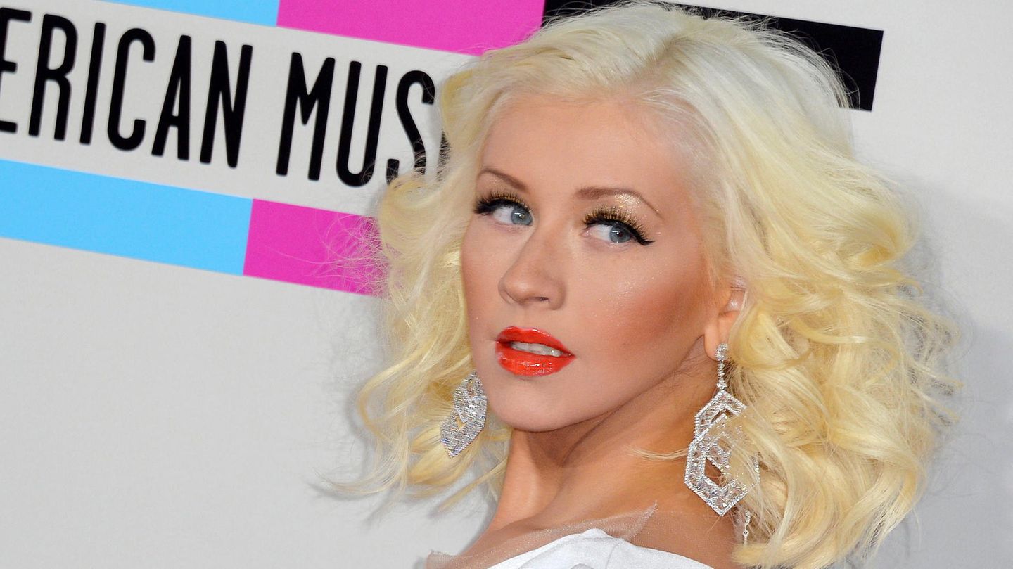 Агилера файтер. Christina Aguilera сейчас 2021. Августо Агилера