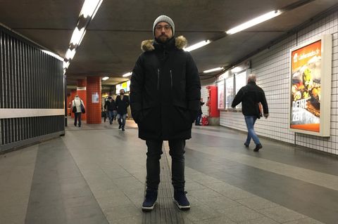 Reise in die Vergangenheit: An der U-Bahnhaltestelle Plärrer in Nürnberg vertickte Forster früher Speed. In unmittelbarer Nähe lag das Kriminalamt. Forster fühlte sich deshalb "wie ein King".  Heute rührt Forster nicht einmal mehr Alkohol oder Zigaretten an.