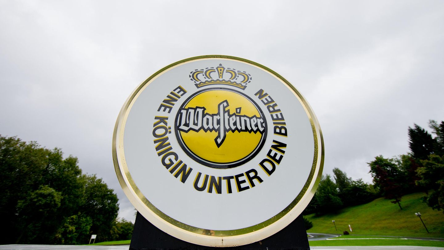 Platz 8: Warsteiner Gruppe  Absatz in Deutschland: 3,3 Millionen Hektoliter  Das Familienunternehmen aus NRW wird seit 265 Jahren von der Familie Cramer geleitet. Zur Warsteiner-Gruppe gehören auch die Marken Frankenheim, Herforder, König Ludwig und Paderborner.