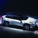 Der Toyota RAV4 ist 4,60 Meter lang