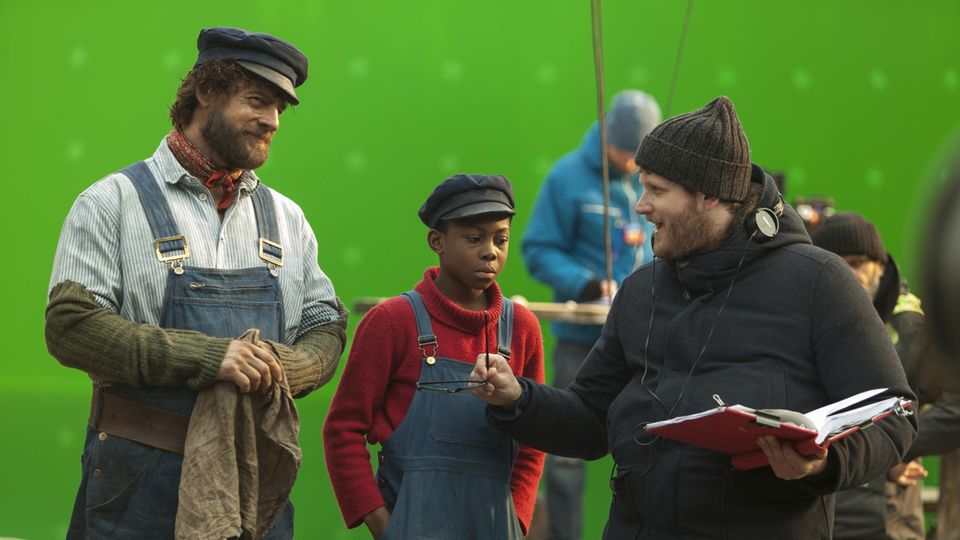 "Jim Knopf und Lukas der Lokomotivführer": Im Studio spricht Regisseur Dennis Gansel mit Henning Baum und Solomon Gordon Im Studio spricht Regisseur Dennis Gansel mit Henning Baum und Solomon Gordon