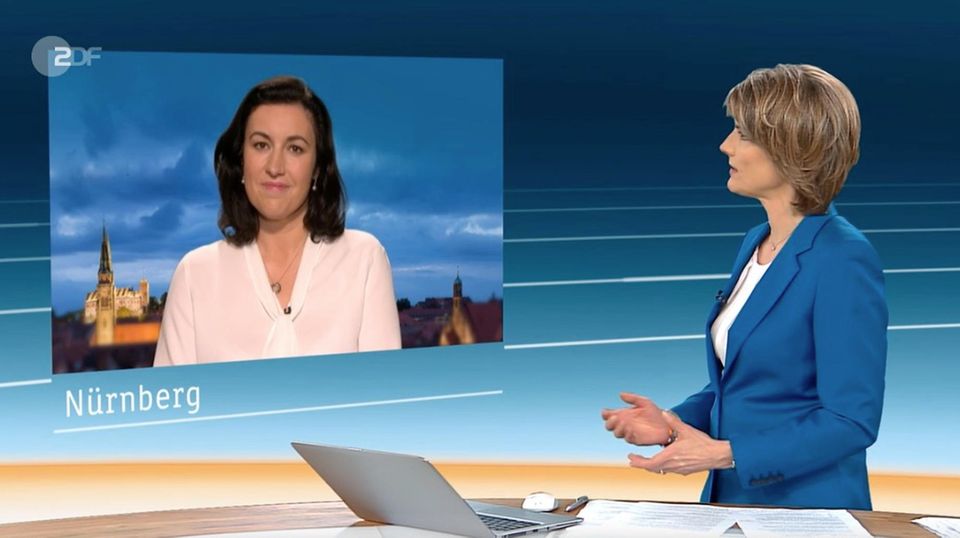 "heute"-Journal Moderation: Kürzlich befragte Slomka die CSU-Staatsministerin für Digitales, Dorothee Bär. Slomka fragte nach Netzbau, Bär pries "Flugtaxis" Kürzlich befragte Slomka die CSU-Staatsministerin für Digitales, Dorothee Bär. Slomka fragte nach Netzbau, Bär pries "Flugtaxis"