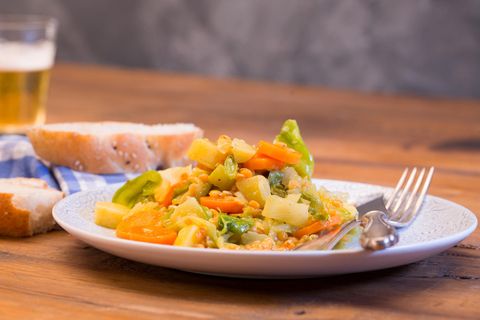 Curry mal anders: Dieses Spitzkohl-Curry weckt Frühlingsgefühle