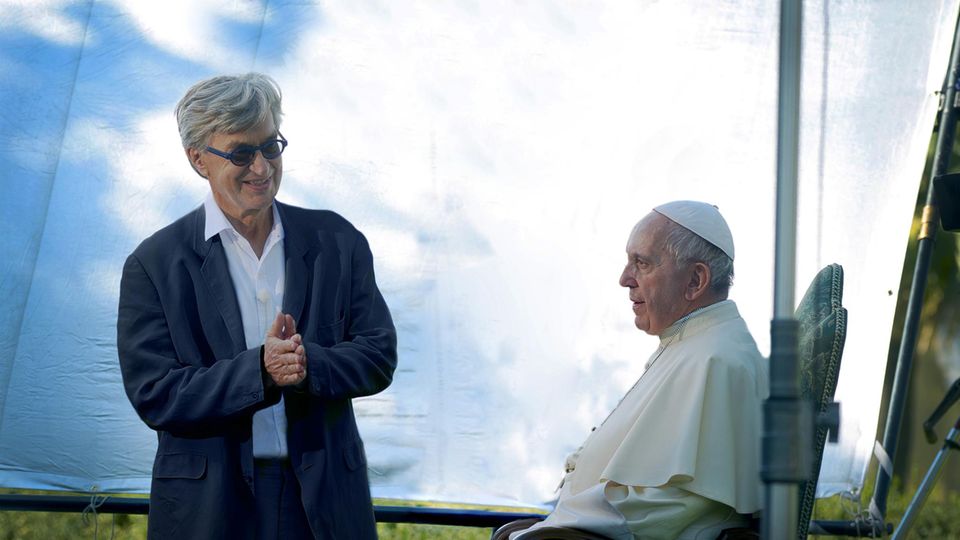 Fünf Jahre Papst: Starregisseur Wim Wenders bringt im Juni einen Franziskus-Film in die Kinos Starregisseur Wim Wenders bringt im Juni einen Franziskus-Film in die Kinos
