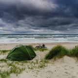 "Für die Nacht gab es eine Sturmwarnung, es war Wochenende und alle Zimmer waren ausgebucht, also haben meine Frau und ich direkt am Weststrand des Darß gezeltet“, so Semsch.