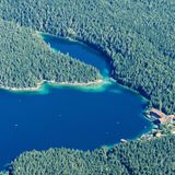 „Für mich vielleicht der schönste See Deutschlands, der Eibsee unterhalb der Zugspitze. Kristallklares Wasser wie in der Karibik“, schwärmt Semsch.