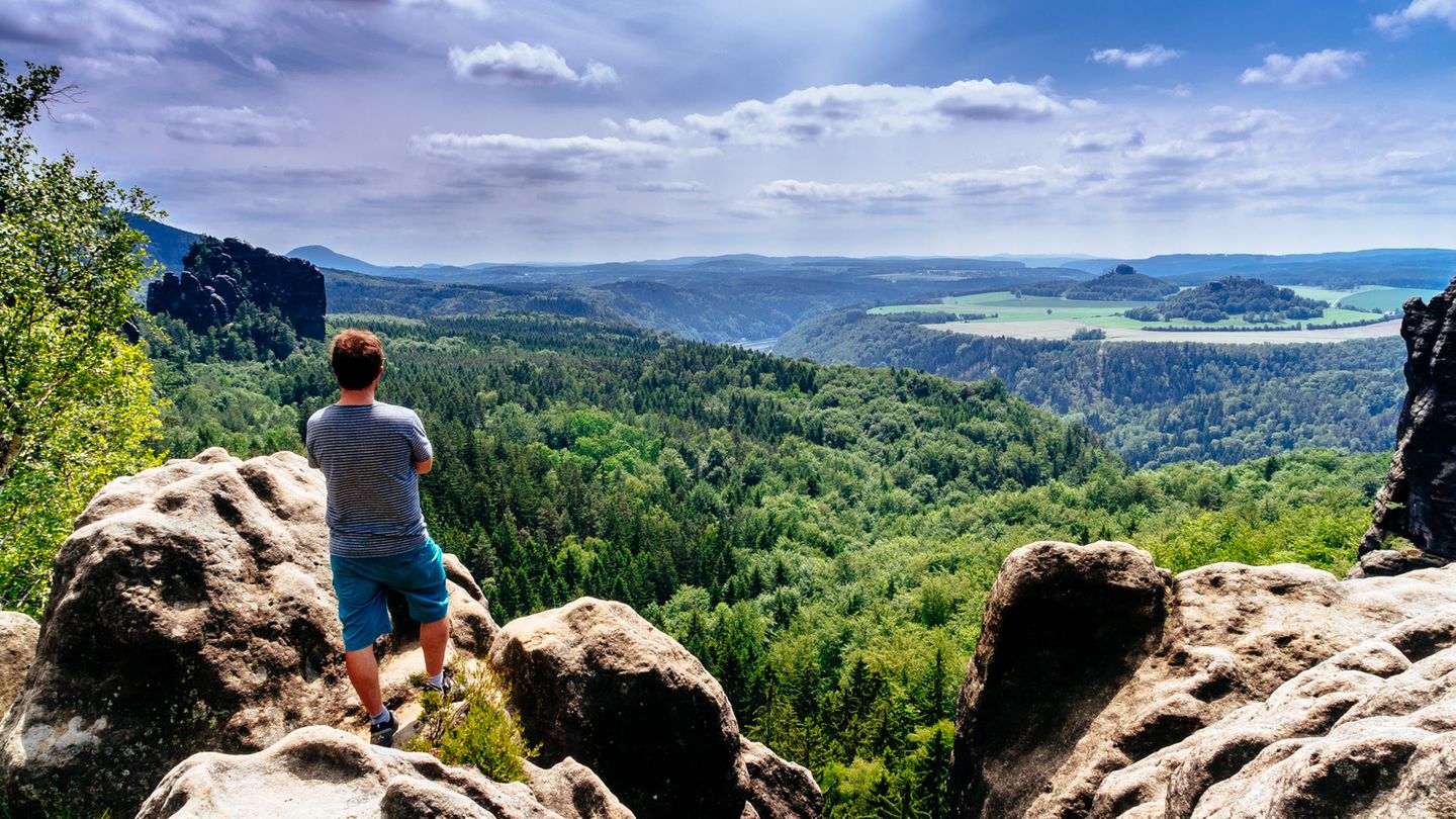 Blick auf das Elbsandsteingebirge in Sachsen.
