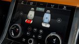 Die meisten Funktionen des Range Rover Sport SVR lassen sich über den Info-Bildschirm steuern