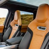 Bequeme Sportsitze im Range Rover Sport SVR