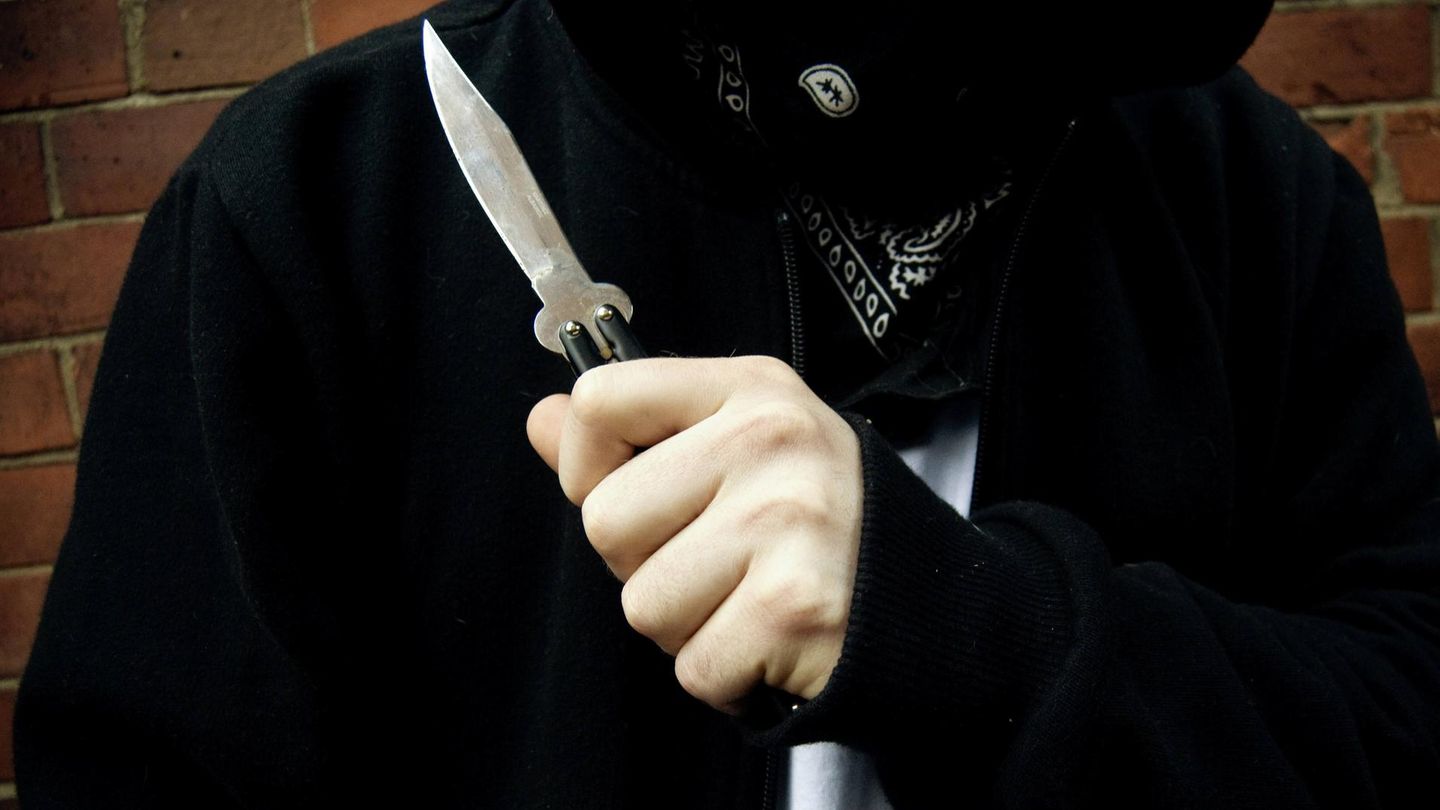 Polizisten fordern höhere Strafen: "Es ist purer Zufall, ob nach einem Messerstich jemand tot ist oder nicht"