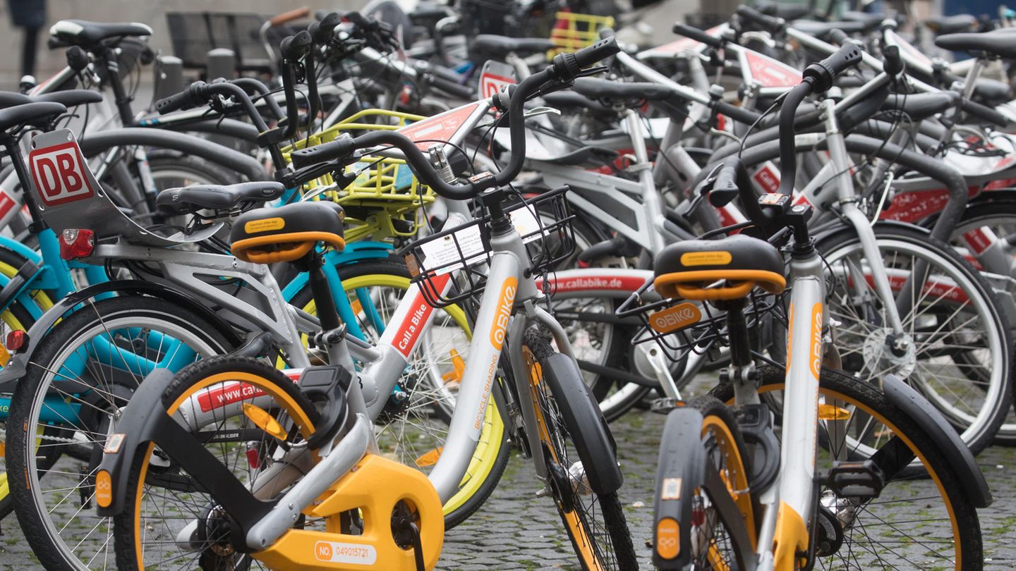 Leihrad-Ansammlung in Frankfurt am Main