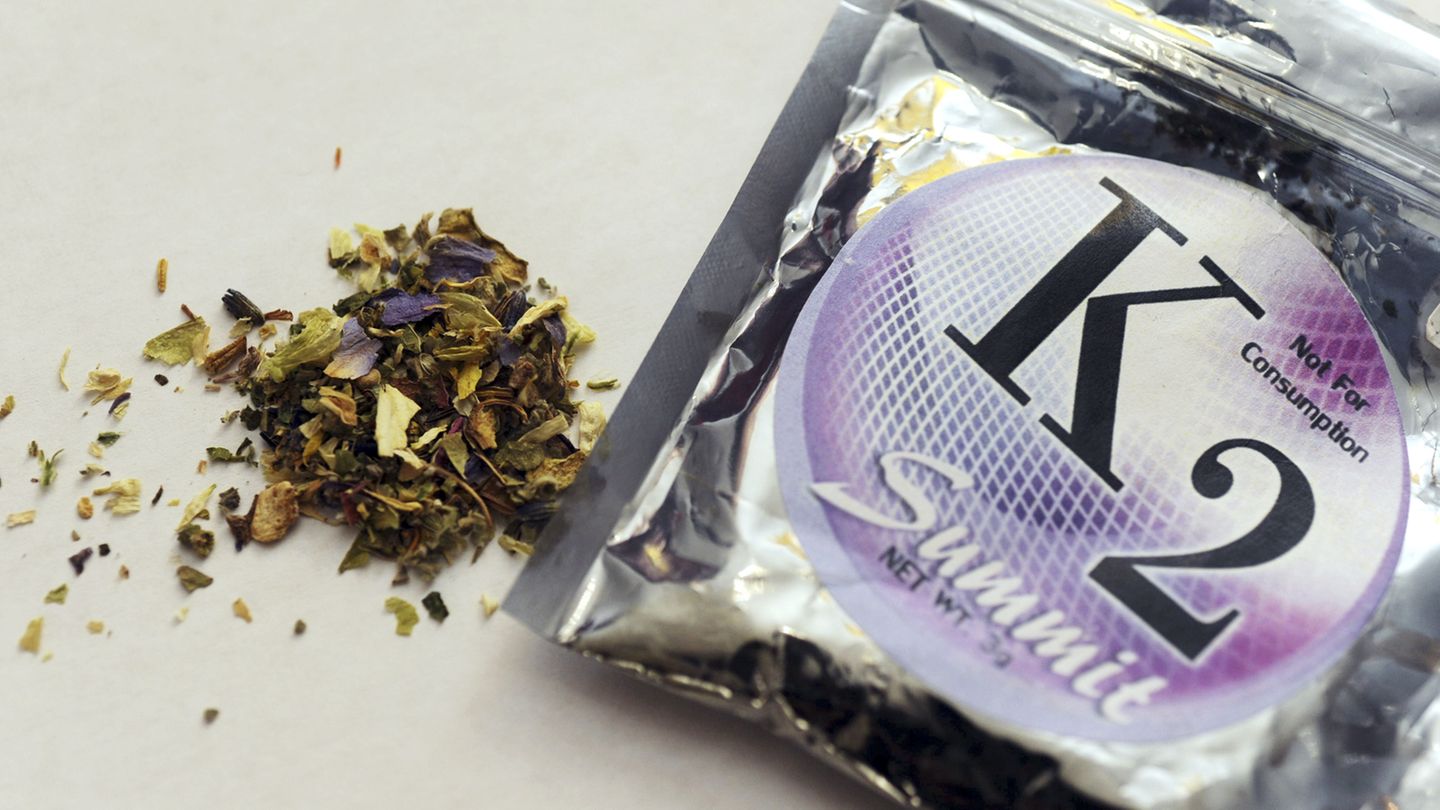 Sie heißen "K2", "Spice" oder schlicht "Legal Weed": Kräutermischungen mit synthetischen Cannabinoiden