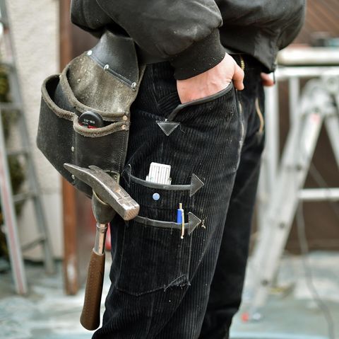 Jede vierte Ausbildung wird vorzeitig abgebrochen: Ein Auszubildender steht auf einer Baustelle in Berlin
