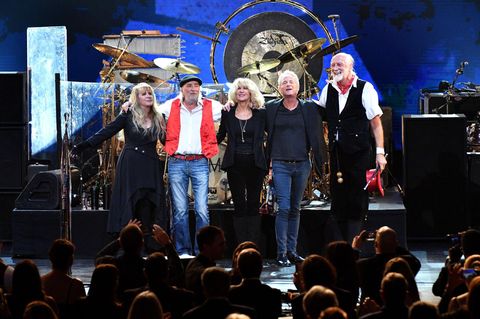 Die britisch-amerikanische Band Fleetwood Mac sind mit ihrem 40 Jahre alten Hit "Dreams" wieder in den Charts