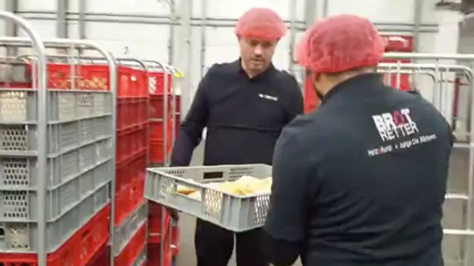 Müllvermeider: Brot für die Tonne - wie eine Bäckerei das Wegwerf-System durchbricht Müllvermeider: Brot für die Tonne - wie eine Bäckerei das Wegwerf-System durchbricht