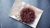 Das "Fleischpatty" besteht aus 100 Gramm Rote Bete, 50 Gramm Pastinake, 50 Gramm Kartoffeln und 50 Gramm Mehlwürmer.