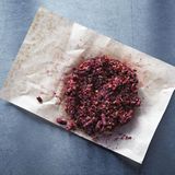 Das "Fleischpatty" besteht aus 100 Gramm Rote Bete, 50 Gramm Pastinake, 50 Gramm Kartoffeln und 50 Gramm Mehlwürmer.