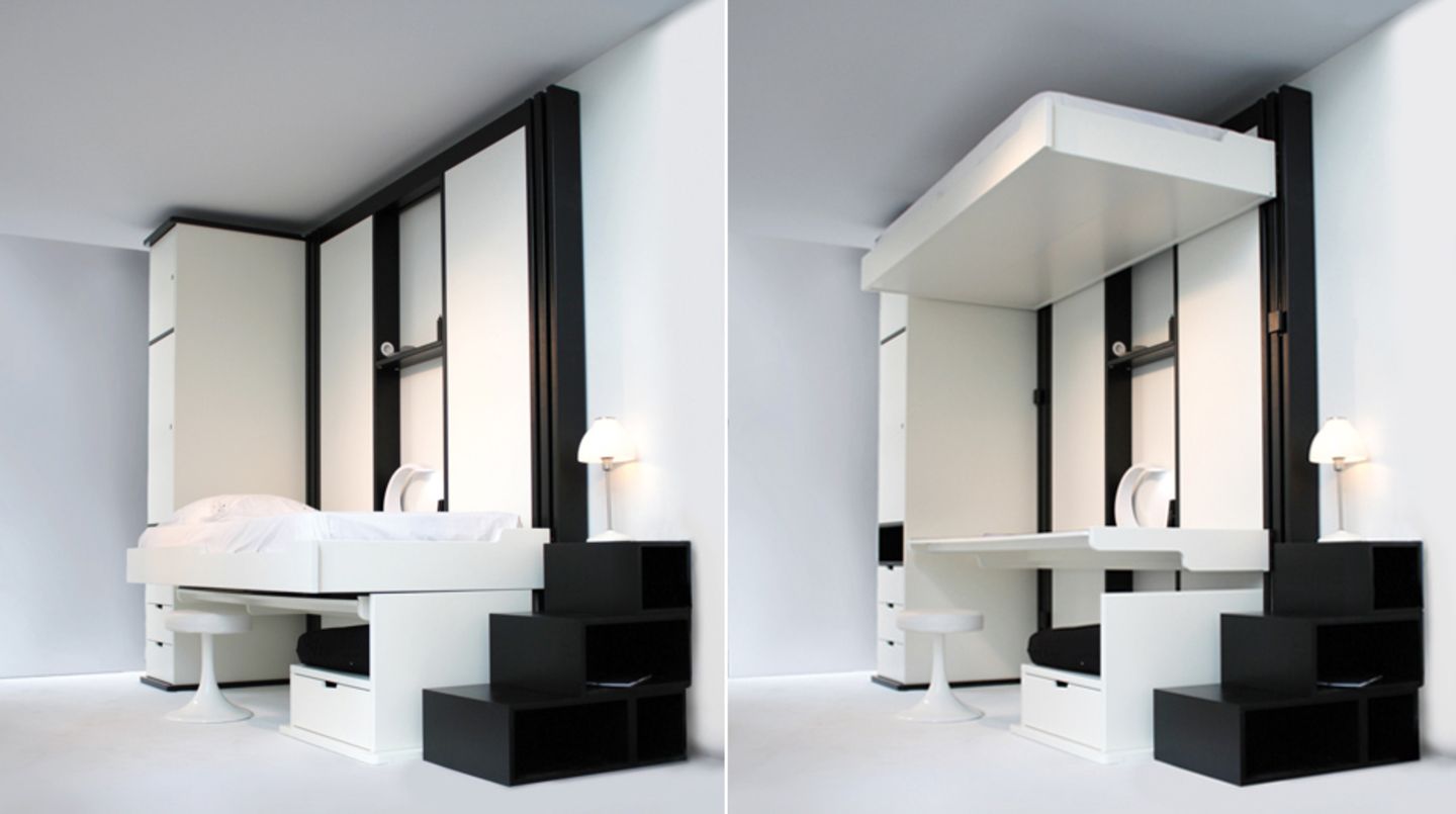 Das Schreibtischbett: Noch ein Bett zum Hochfahren - unter dem Bettkasten steckt diesmal kein freier Raum, sondern ein Tisch, ein Sessel und ein Hocker.