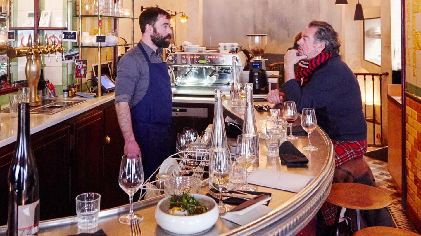 Alles dreht sich ums Essen: In der "Clown Bar" unterhält sich Geschäftsführer Pierre Derrien mit seinem Freund Bruno Verjus, Chef des Restaurants "Table"