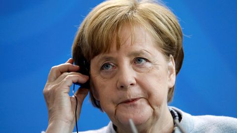Bundeskanzlerin Angela Merkel muss auf der Koalitionsklausur die Regierungsmannschaft auf Kurs bringen