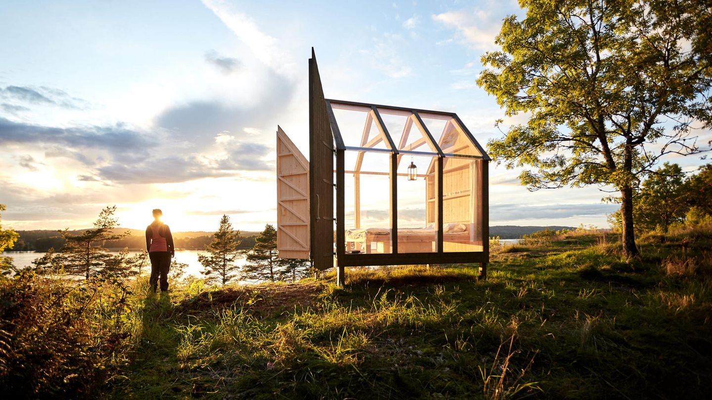 Nah an der Natur: Die transparenten Hütten stehen auf einer einsamen Insel in Westschweden und sind nur mit einer Bootsfahrt zu erreichen.