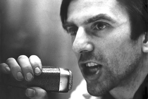 Rudi Dutschke spricht zu über 1000 Studenten. Am 11. April 1968 wurde er auf dem Kurfürstendamm in Berlin niedergeschossen.