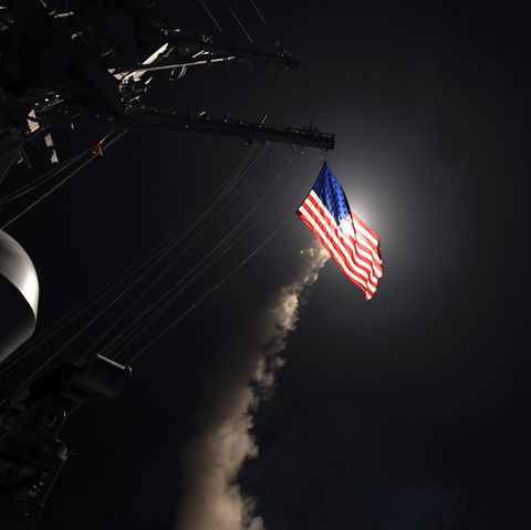 Der Zerstörer USS Porter (DDG 78) im Mittelmeer