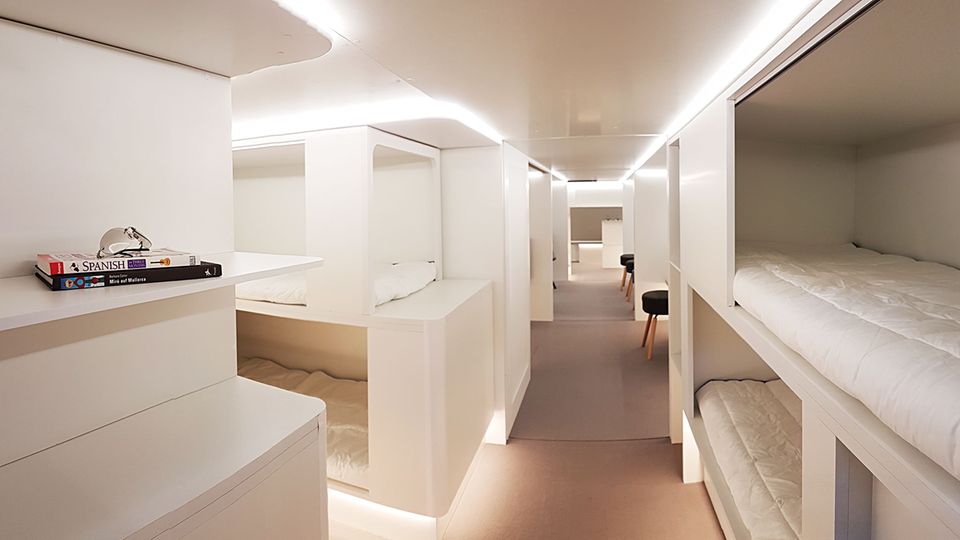Im Unterdeck, wo sonst Cargo-Container transportiert werden: So stellen sich Airbus und die Firma Zodiac die Schlafgemächer vor.