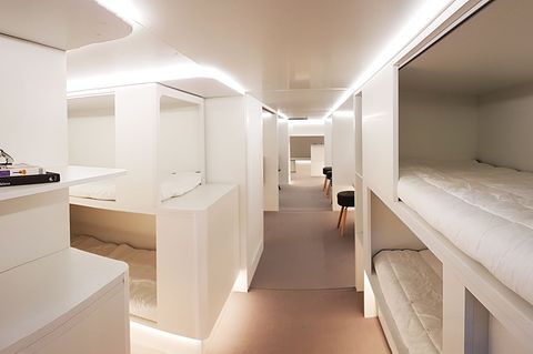 Im Unterdeck, wo sonst Cargo-Container transportiert werden: So stellen sich Airbus und die Firma Zodiac die Schlafgemächer vor.
