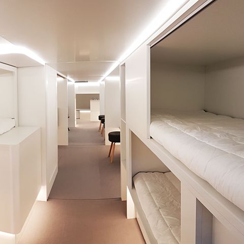 Im Unterdeck, wo sonst Cargo-Container transportiert werden: So stellen sich Airbus und die Firma Zodiac die Schlafgemächer vor.