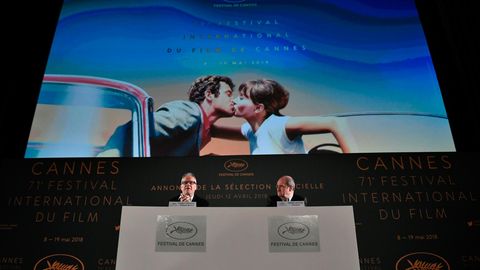 Thierry Fremaux (l.) und Pierre Lescure stellen die Filmauswahl für die diesjährigen Filmfestspiele in Cannes vor