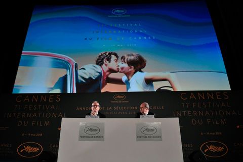 Thierry Fremaux (l.) und Pierre Lescure stellen die Filmauswahl für die diesjährigen Filmfestspiele in Cannes vor