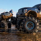 "Grounz 4 divorce" – Scheidungsgründe – steht auf einem Reifen. Pick-ups werden für Tausende Dollar aufgemotzt, das muss eben drin sein im persönlichen Haushaltsetat