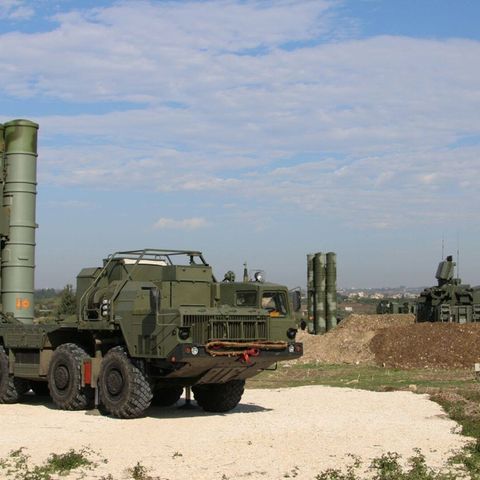 Die S-400 gilt als beste Luftabwehrrarkete der Welt.