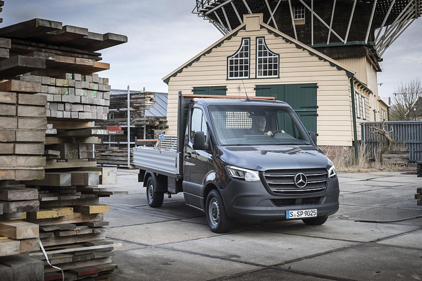 Der Mercedes Sprinter als Pritschenwagen