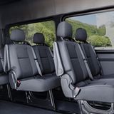 Als Shuttel ist der Mercedes Sprinter gut bestuhlt