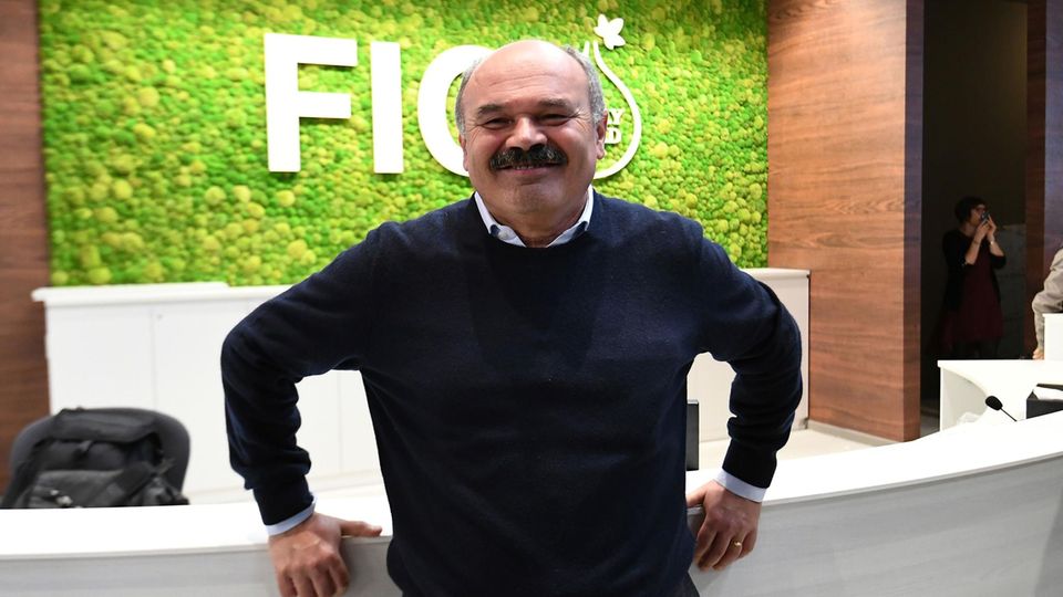 Italienische Esskultur: Genuss-Impresario Oscar Farinetti: Der Geschäftsmann gründete Eataly und das Schlemmer-Disneyland mit dem Namen Fico in Bologna. Genuss-Impresario Oscar Farinetti: Der Geschäftsmann gründete Eataly und das Schlemmer-Disneyland mit dem Namen Fico in Bologna.