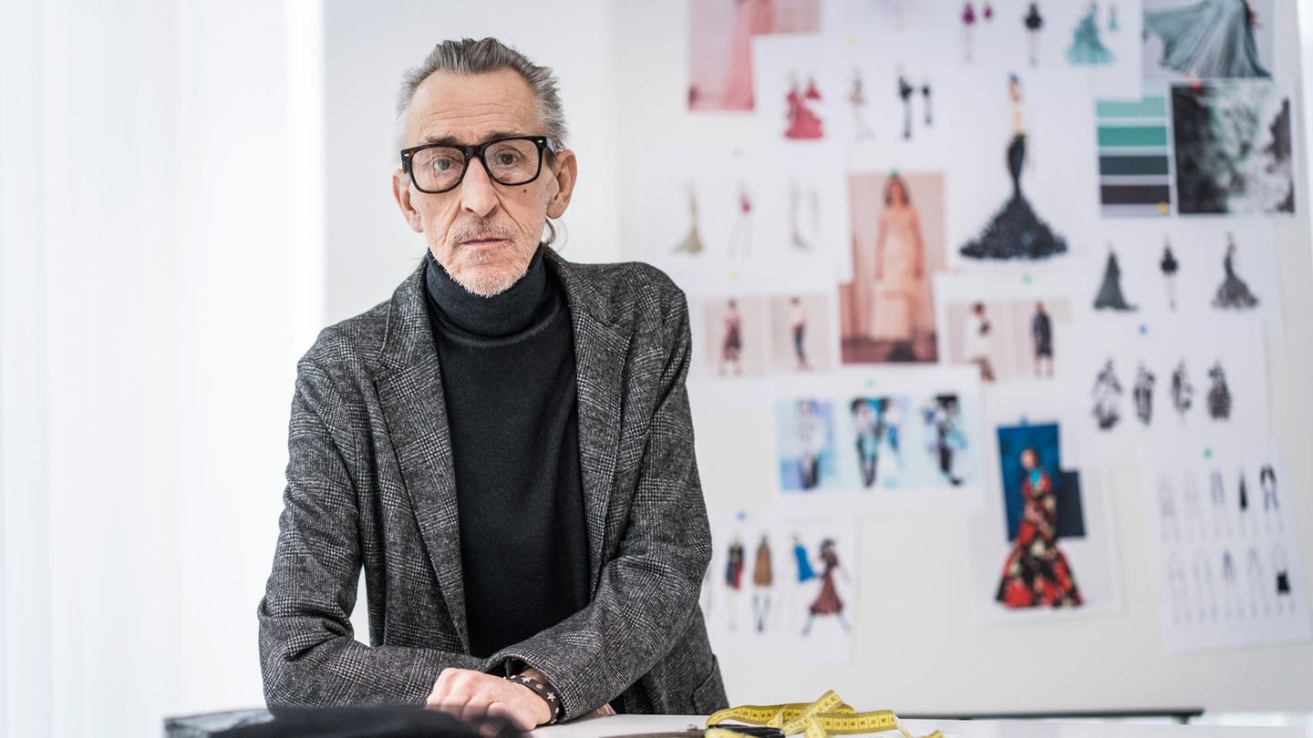 Karl-Heinz als Modedesigner