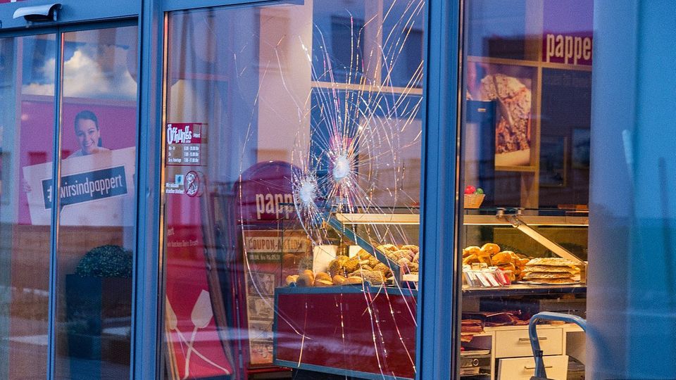 Zerbrochene Ladenscheibe in Fulda