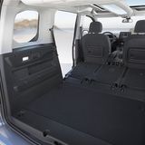 Es entsteht eine ebene Ladefläche