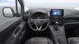 Das Cockpit ist leicht zum Fahrer geneigt