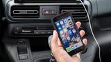 Das Infotainment kann Apple CarPlay und Android Auto