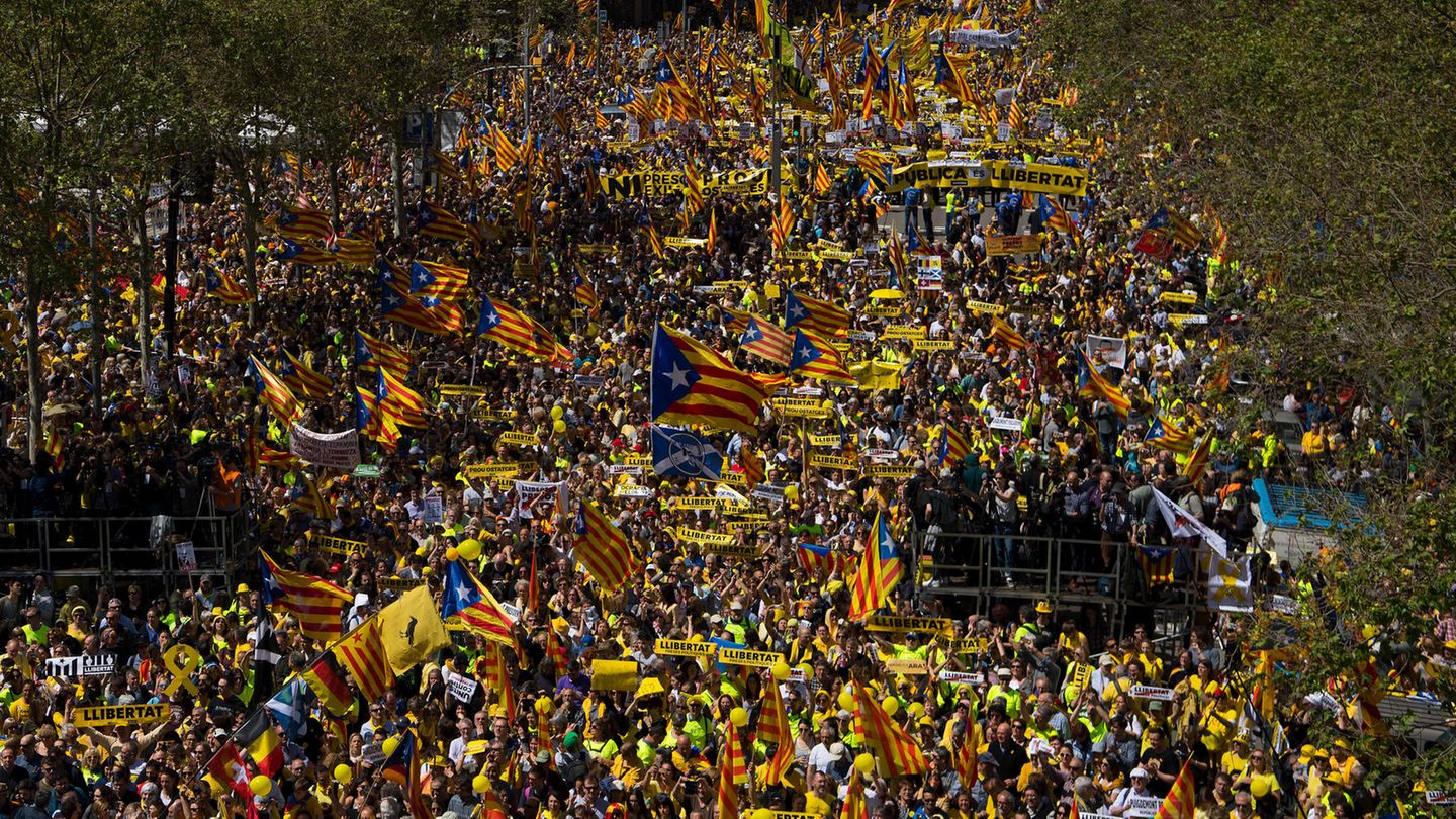Protestmarsch von Anhängern der katalonischen Separatisten