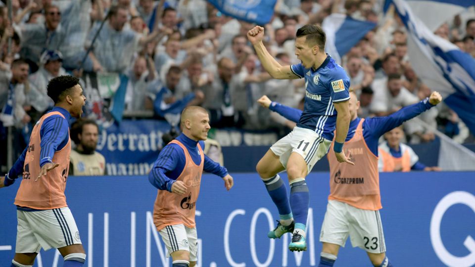 Auf Schalke darf man sich nicht nur über den Derbysieg gegen den BVB freuen
