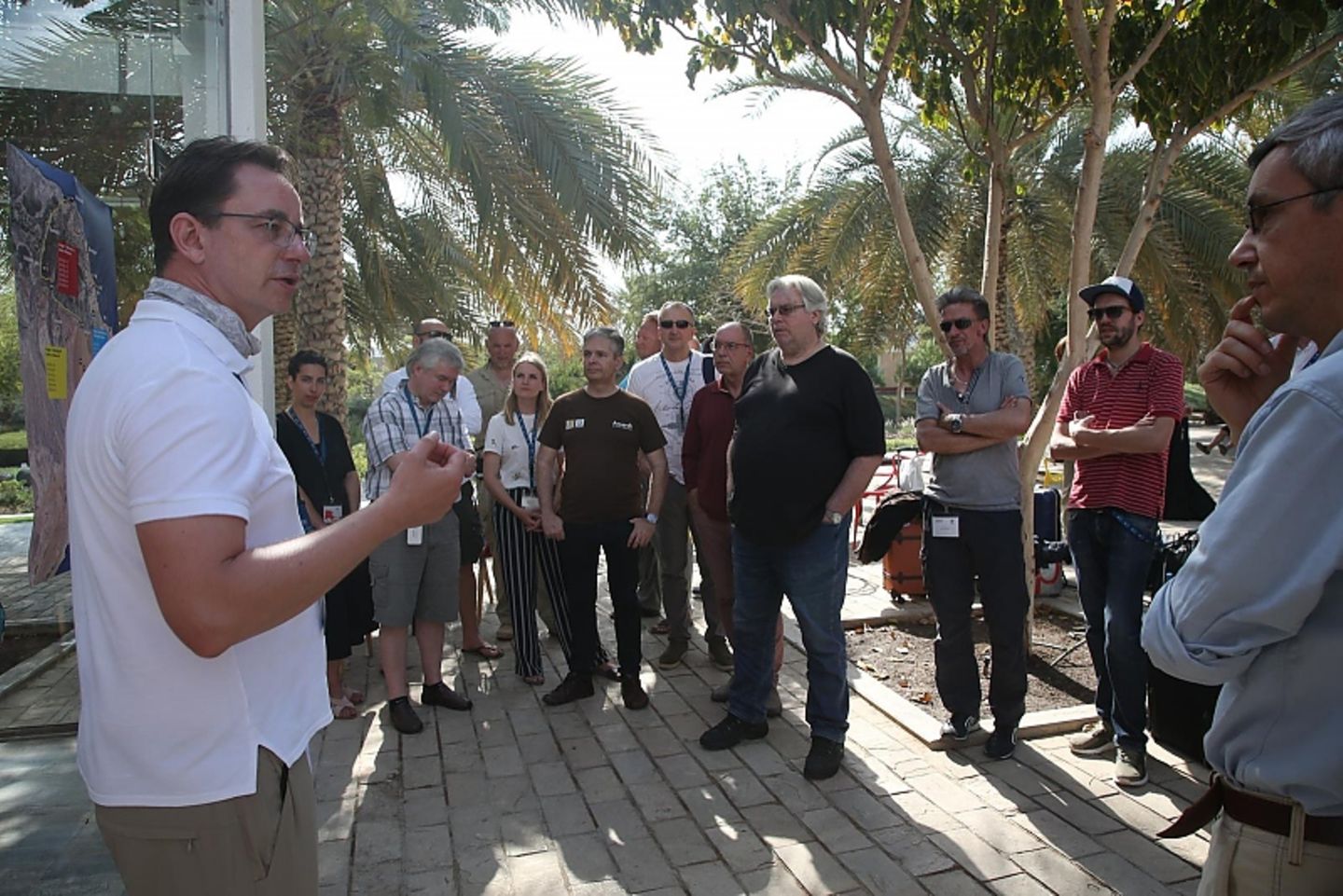 Briefing in Muskat zum Auftakt der VW Amarok Adventure Tour 2018