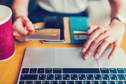 Den Kontowechsel kann man dank digitaler Unterstützung am Computer organisieren