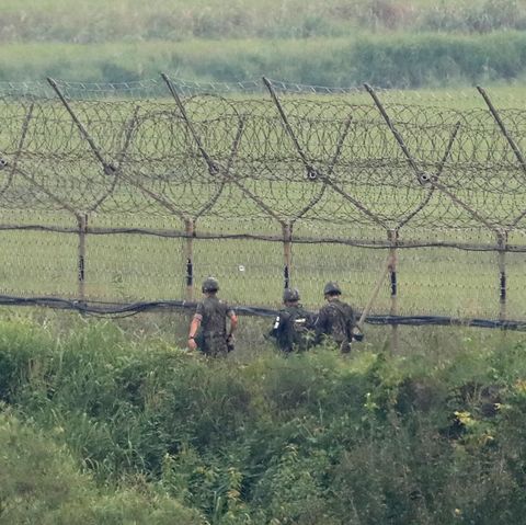 Südkoreanische Soldaten patrouillieren an der Grenze zu Nordkorea